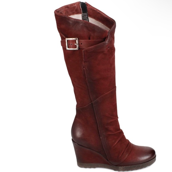 Miz Mooz Women's boots - Picture 2 of 2